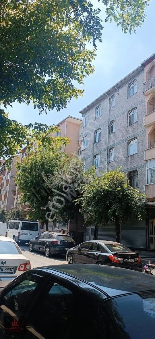 Güngören Mareşal Çakmak Satılık Daire Soğanlı Caddesi'nde 2+1 95m² Satılık Merkezi Konumda