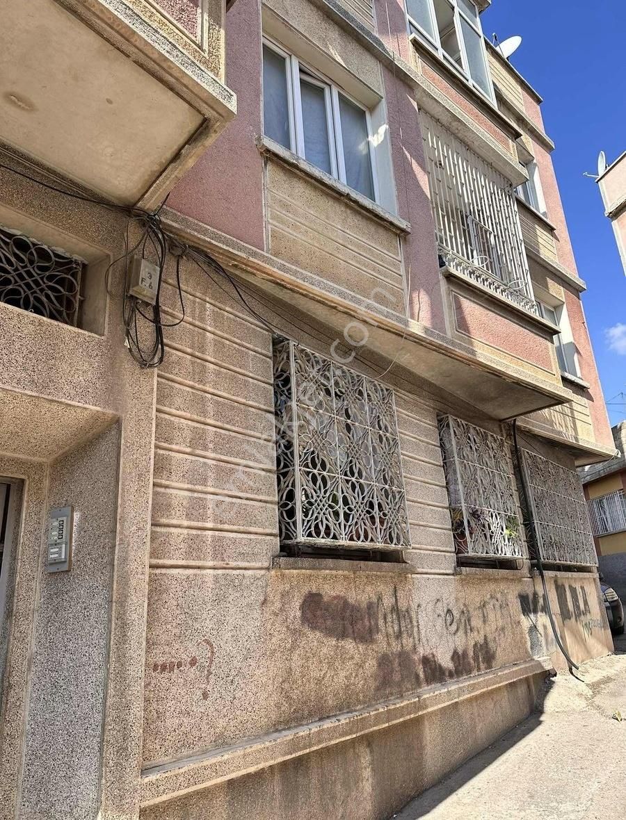 Kilis Merkez Namık Kemal Satılık Daire Çözüm Gayrimenkul Dan 2+1 Yüksek Giriş Kat