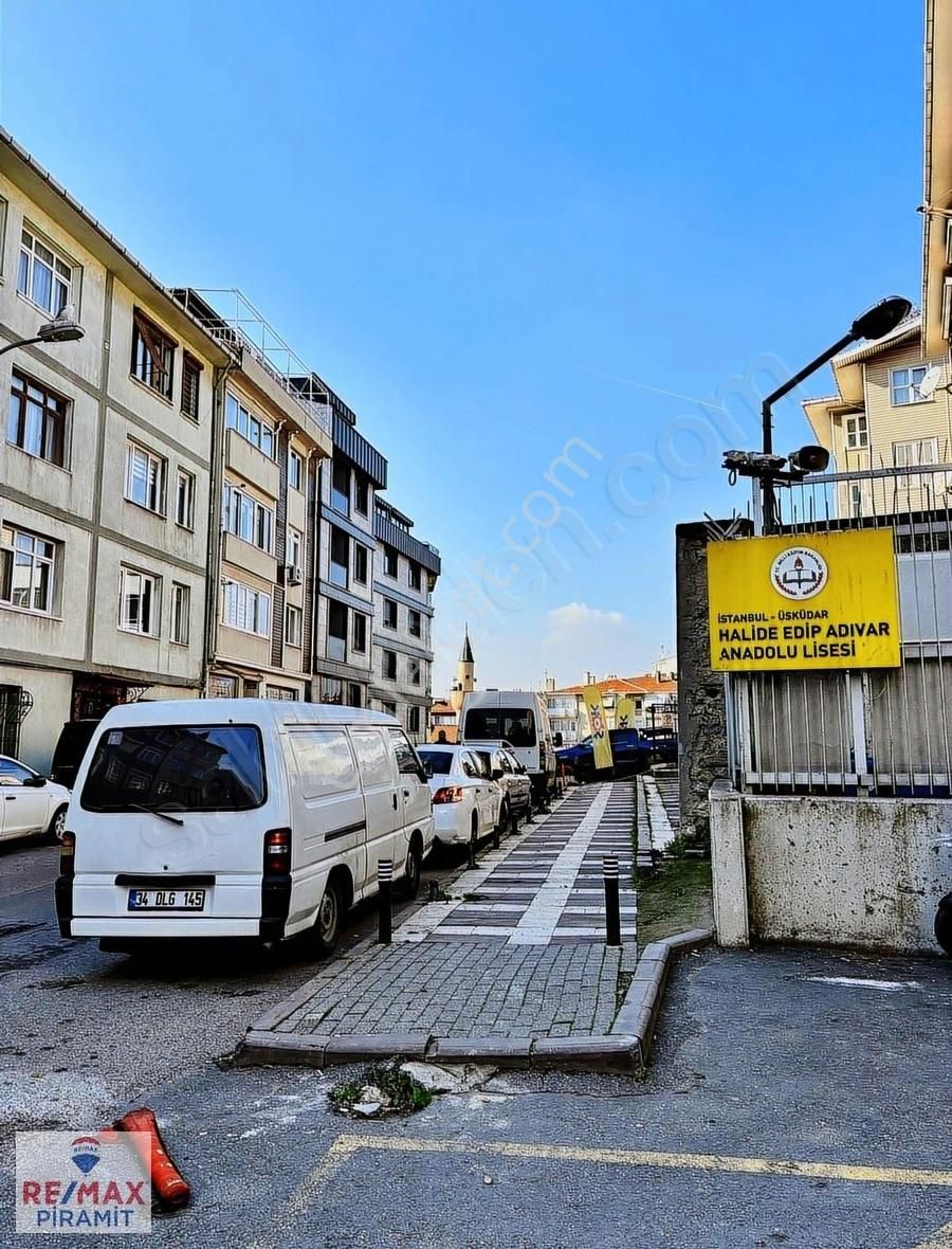 İstanbul Üsküdar Metrobüse Yakın Kiralık Daire Üsküdar Sultantepede Fethipaşa Korusuna komşu 2+1 Kiralık Daire