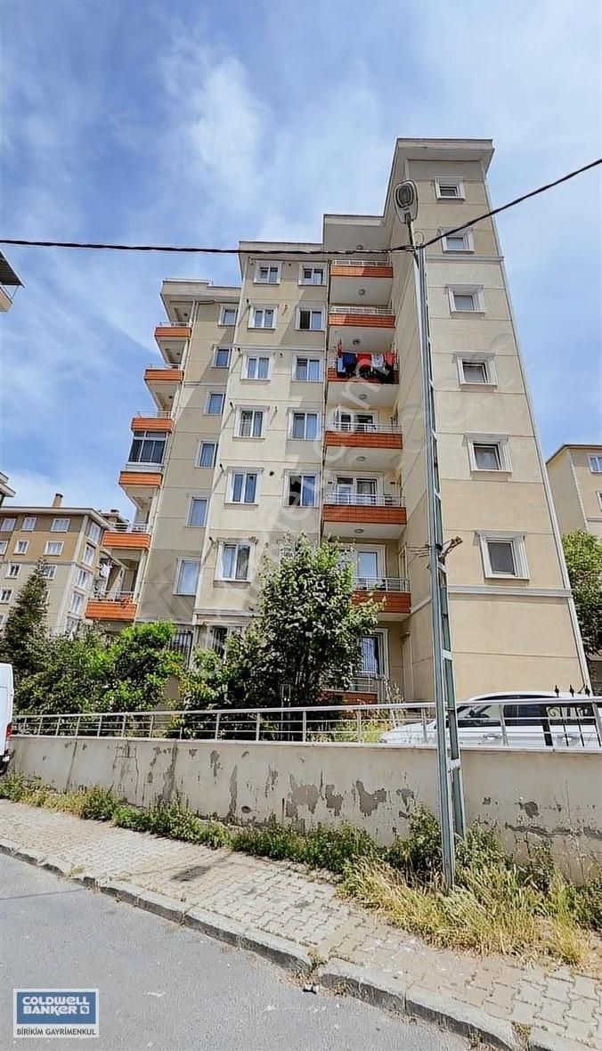 Maltepe Zümrütevler Satılık Daire Zümrütevler'de Metroya Yürüme Mesafesin'de 3+1 Daire