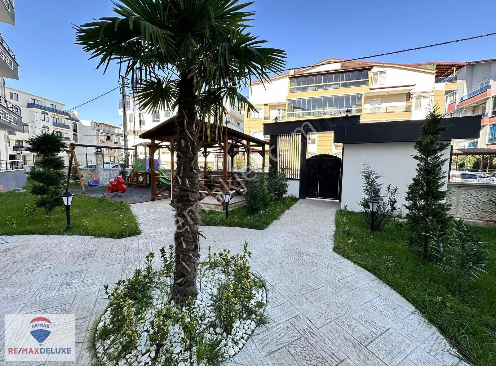 Kartepe Ataevler Satılık Daire KOCAELİ KARTEPE' DE SATILIK ARA KAT 3+1 DAİRE