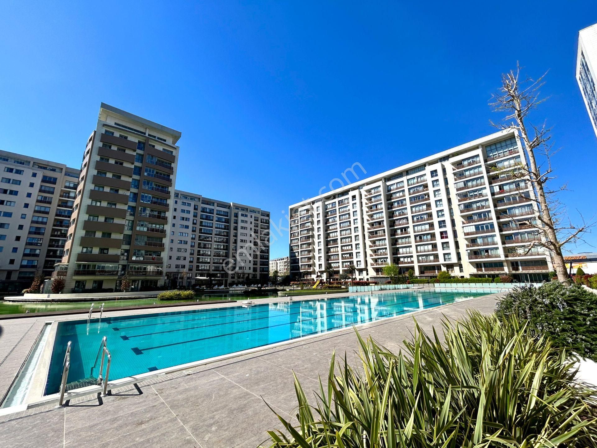 İstanbul Sancaktepe Site İçerisinde Satılık Daire  SEEWORLD SİNPAŞ AQUA CİTY 2010 1+1 SATILIK 75m2 aquacity 2010