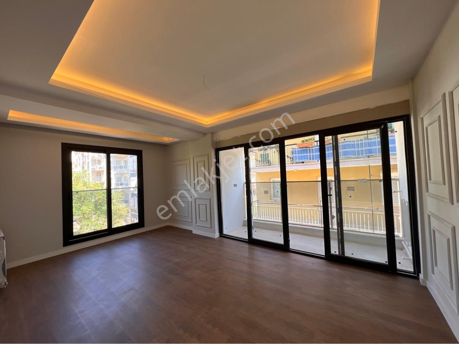 Buca Yiğitler Satılık Daire  BUCA ŞİRİNYER MERKEZDE 3+1 120M2 DGAZLI SATILIK SIFIR DAİRE