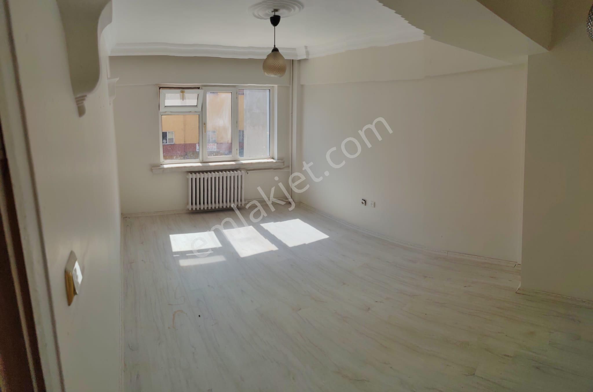 Odunpazarı İstiklal Satılık Büro Odunpazarı Merkez'de İstiklal Mh Hüner İş Merkezi 1+1-50 M2-iş Yeri-ofis