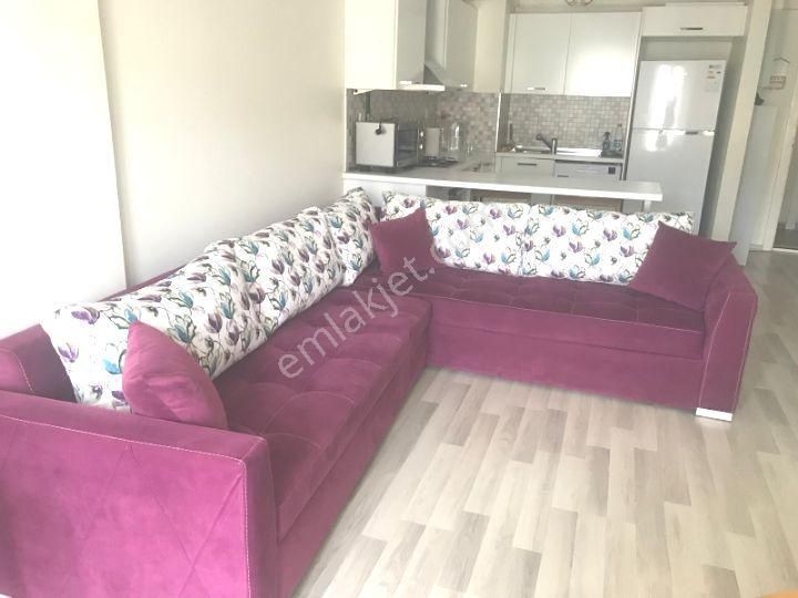 İstanbul Sultanbeyli Eşyalı Kiralık Daire ADİL MAH DE SİTEDE FULL EŞYALI