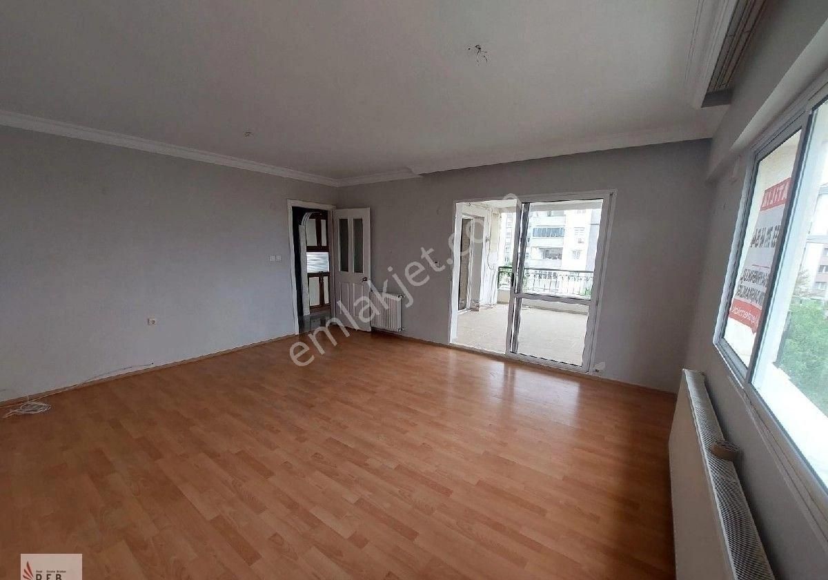 Gaziemir Irmak Satılık Daire Gaziemirde Site İçerisinde 140 M2 Daire Satılık Daire Reb Gayrimenkulden