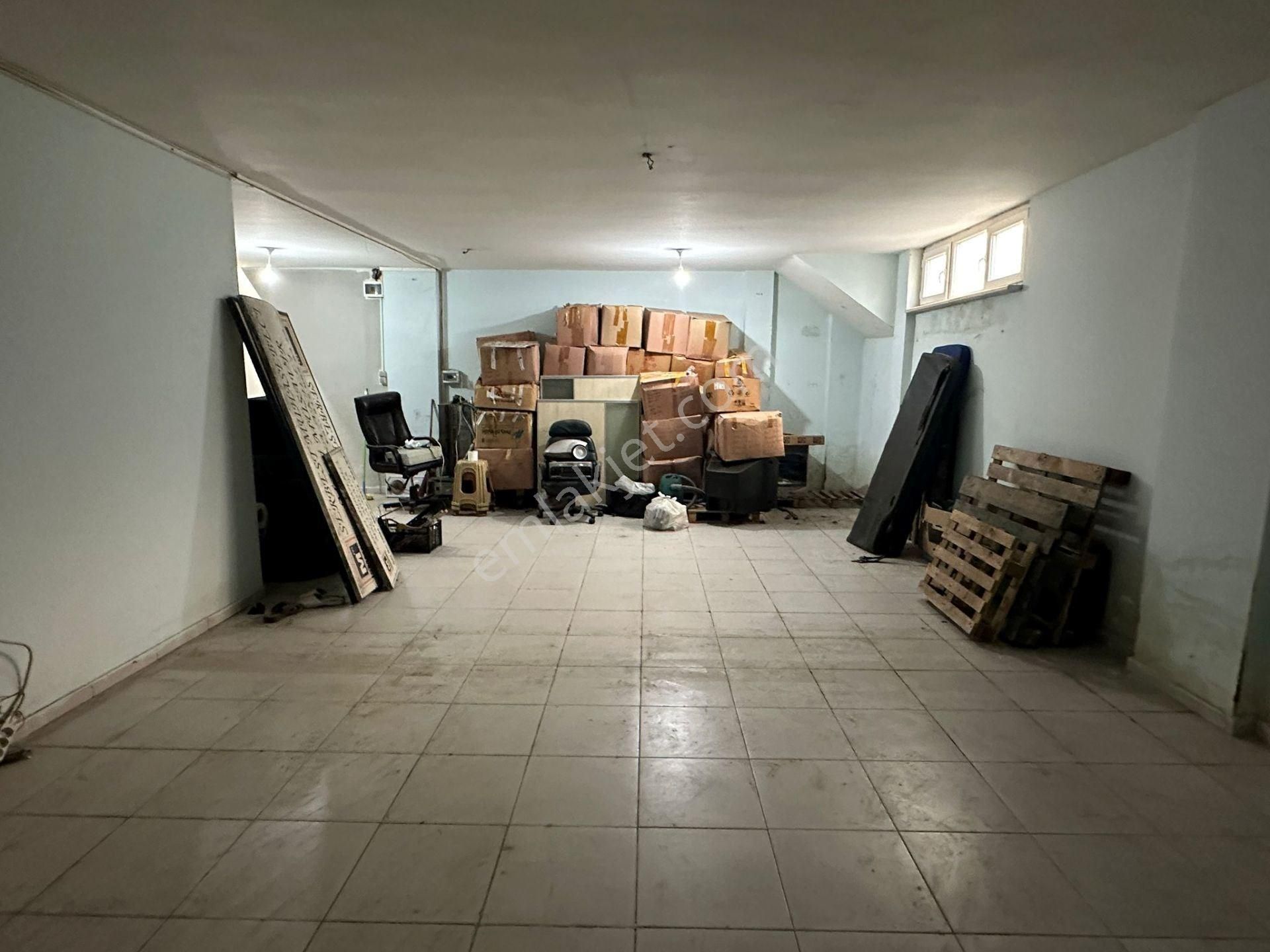 Güneşli Bağlar Mahallesi Satılık Depolu Dükkan İş Yeri 150 M²