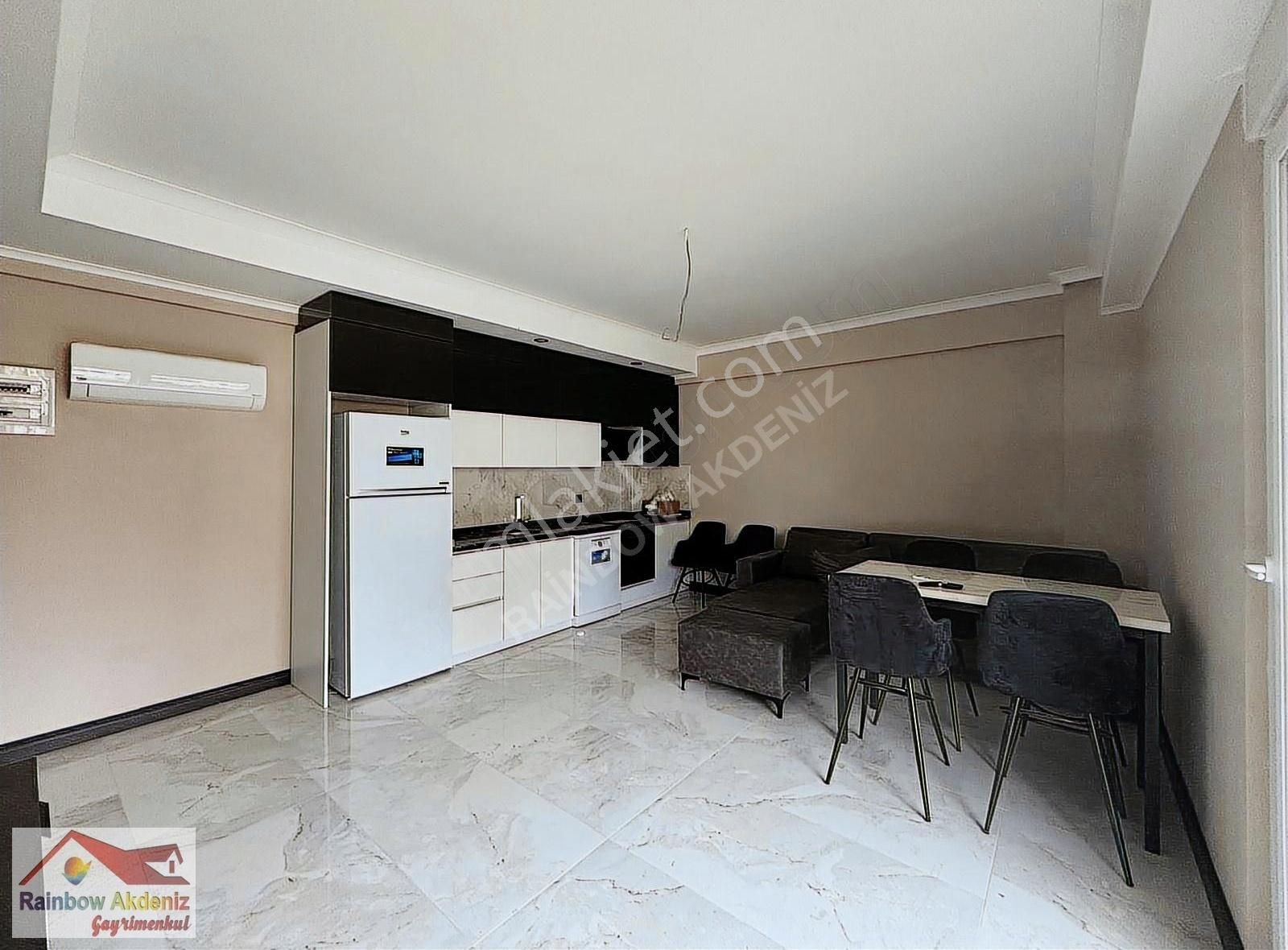 Manavgat Evrenseki Satılık Daire Manavgat Evrenseki'de Sitede Lüx Satılık Eşyalı 1+1 Daire.