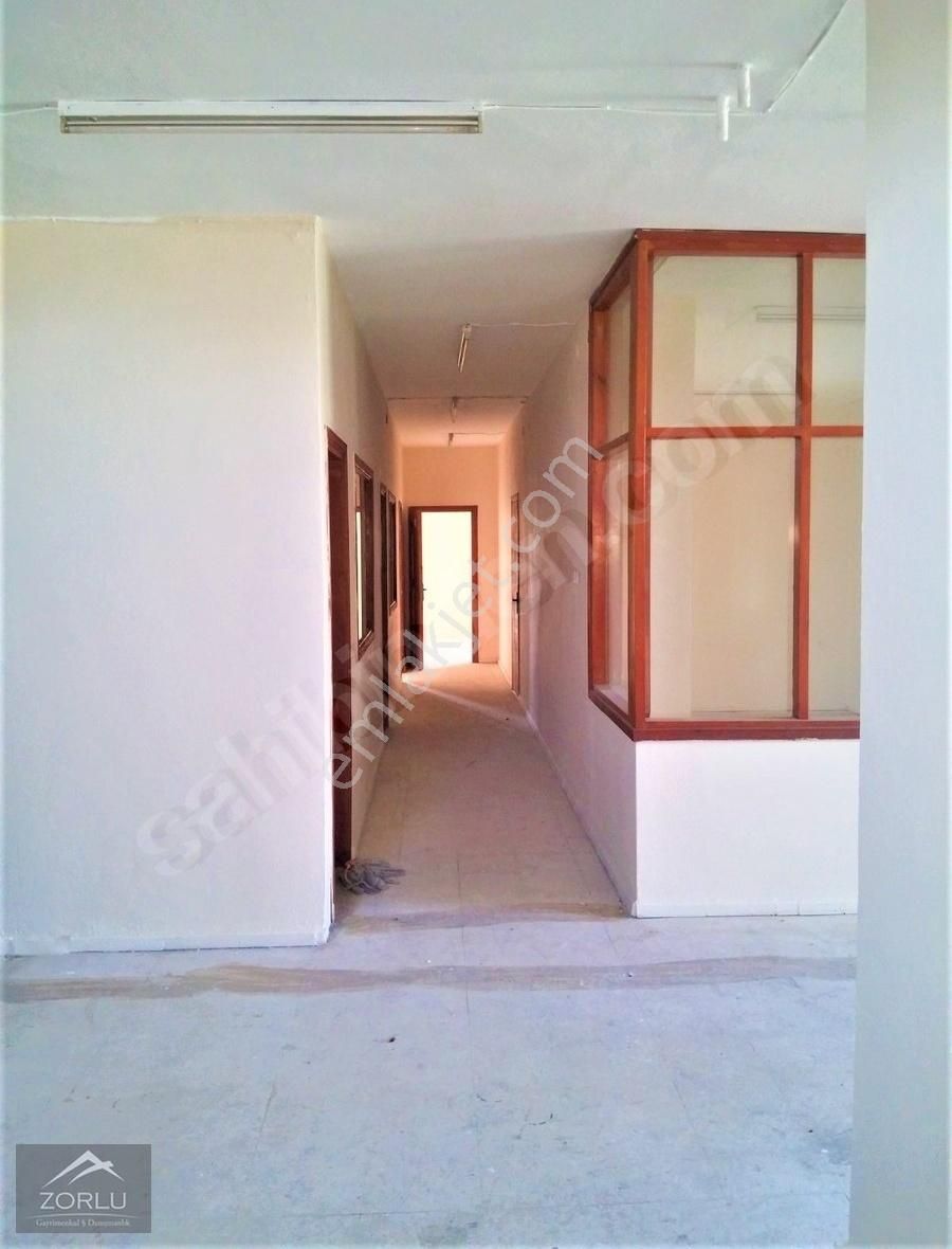 Zorlu Gayrimenkul'den Kiralık Merkezi Konumda 2. Kat 240 M2 Ofis - Görsel 19
