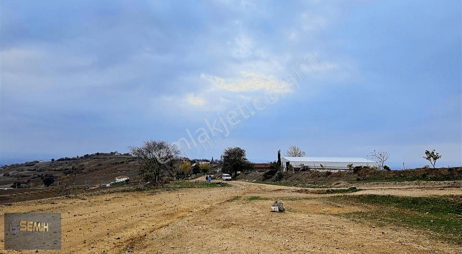 Yenişehir Alaylı Satılık Tarla Semih'den Alaylıda Köy Yanı Yolu Suyu Başında Emsalsiz Arazi