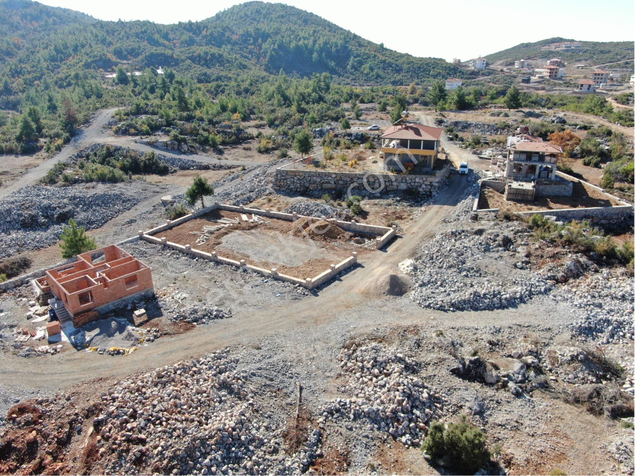 Alanya Güzelbağ Satılık Konut İmarlı Alanya Güzelbağ Fatih Mah. Satılık Arsa 500 M2