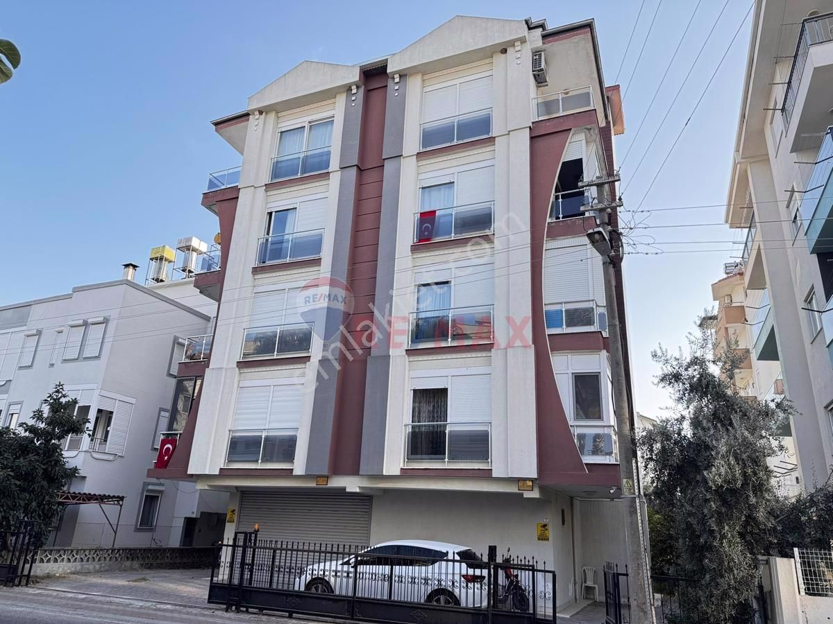 Manavgat Aydınevler Satılık Daire Manavgat Aydınevler Mahallesinde Tek Daire Üzeri Asansörlü Binada Geniş 3+1 Satılık Daire