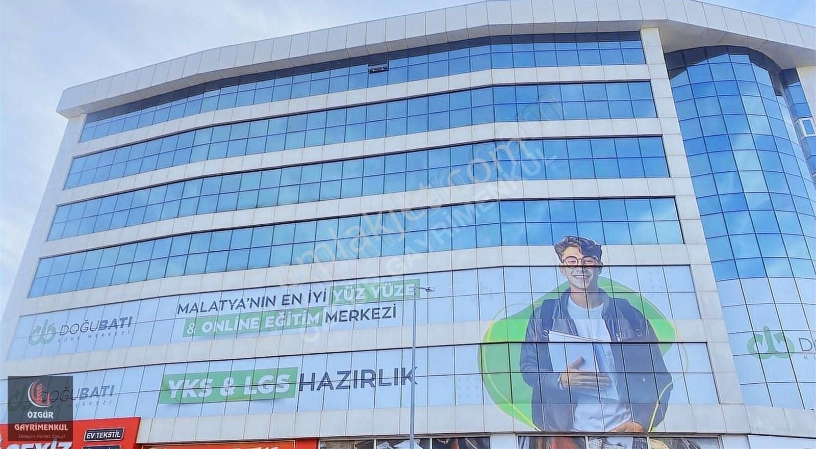 Özgür'den Şehrin Merkezinde Plazada Kiralık İşyeri Ofis - Görsel 17