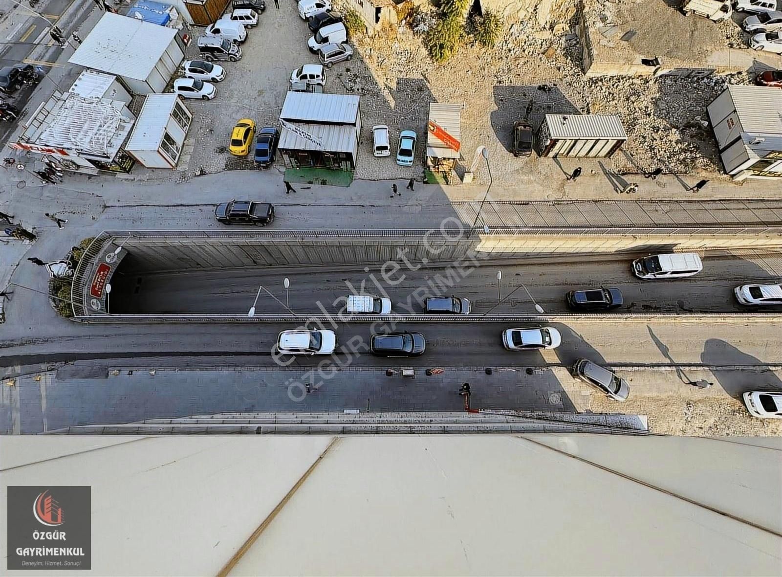 Özgür'den Şehrin Merkezinde Plazada Kiralık İşyeri Ofis - Görsel 22