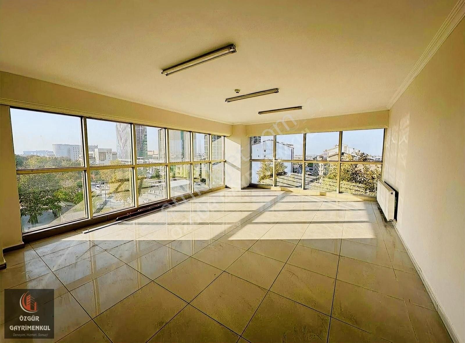 Özgür'den Şehrin Merkezinde Plazada Kiralık İşyeri Ofis - Görsel 4