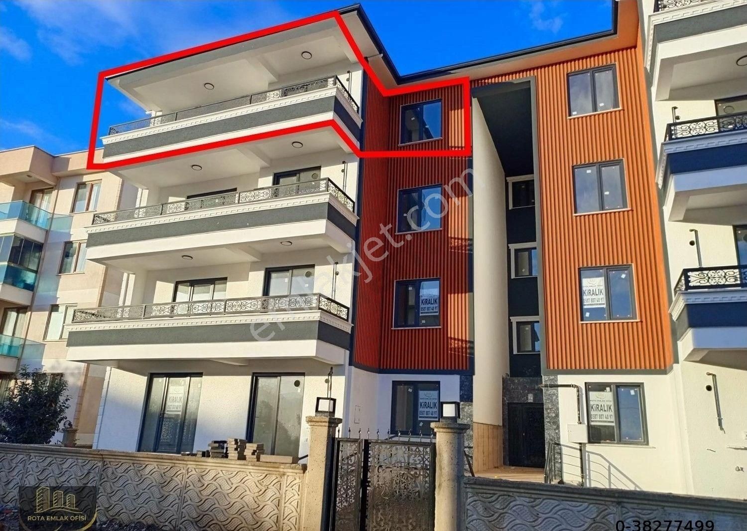 Altınova Cumhuriyet Kiralık Daire Cumhuriyet Mh. Kiralık Sıfır 3+1 115 M² Net Yerden Isıtmalı