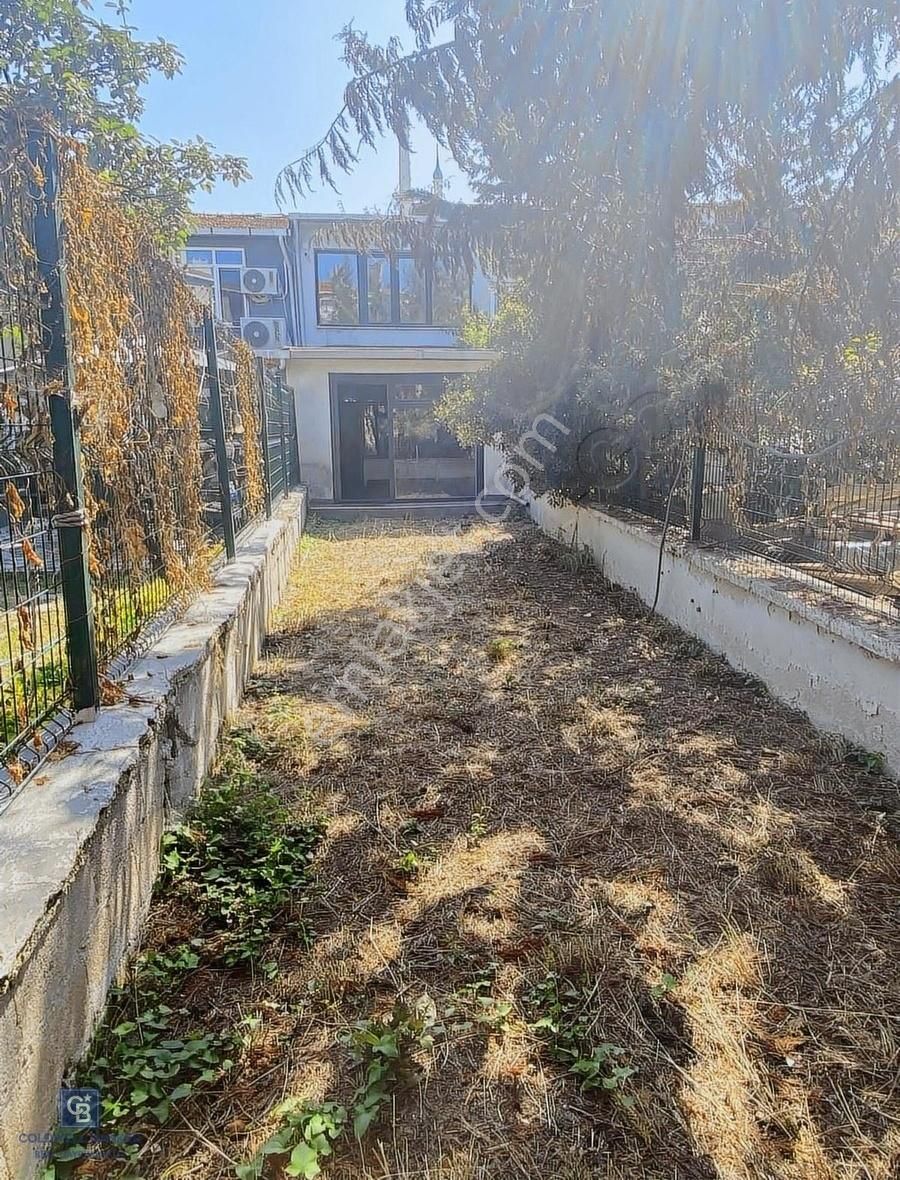 Cb Real İle Üsküdar Barbaros Mah Boş Satılık 2.5+1 Müstakil Ev - Görsel 26