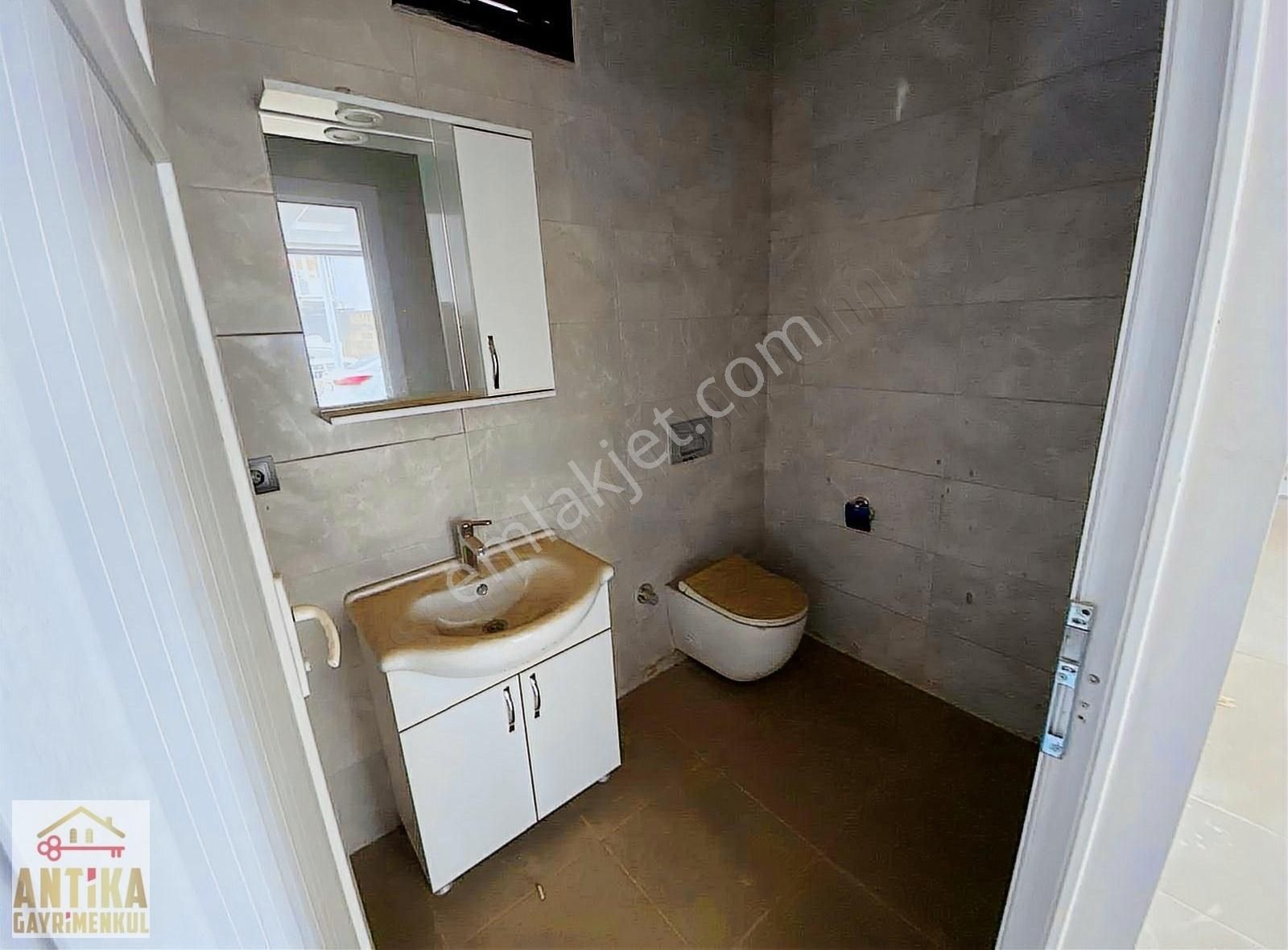 Antika Gayrimenkulden Zafer Mahallesinde Kiralık Dükkan - Görsel 9