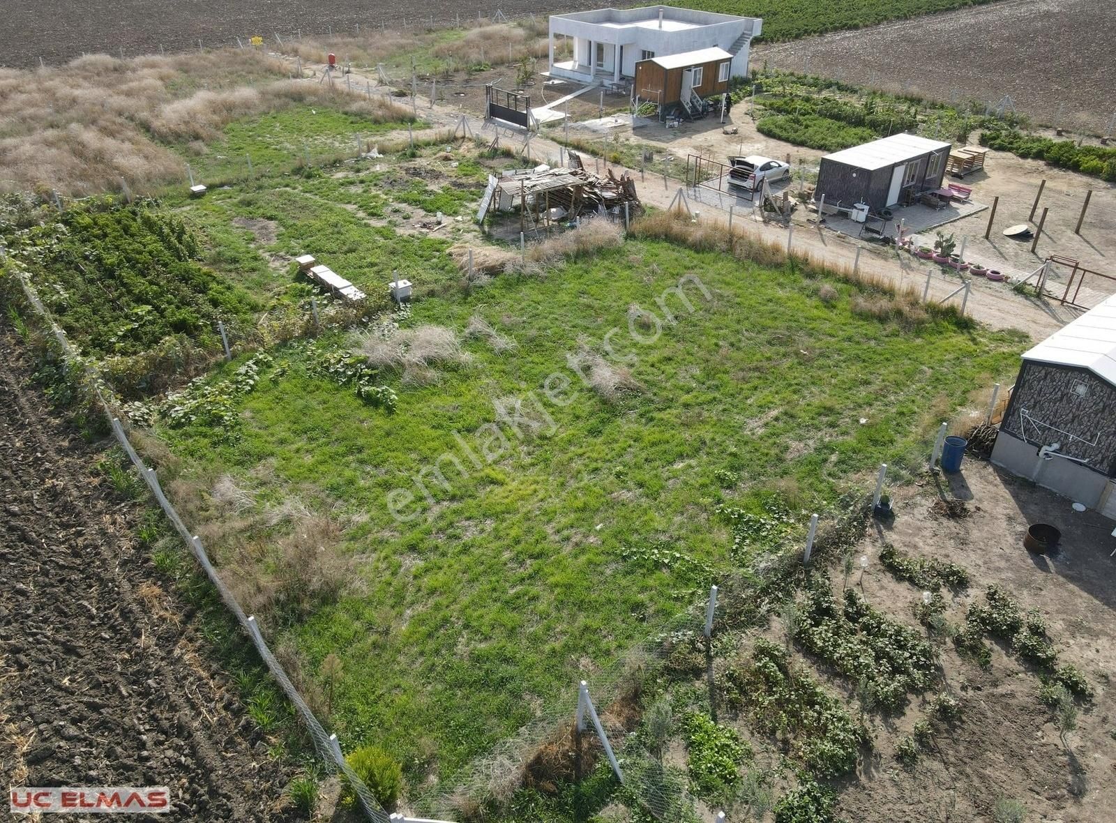 Menderes Tekeli Atatürk Satılık Tarla Üç Elmastan Hayatınızı Değiştirecek 600 M²tapulu Muhteşem Bahçe