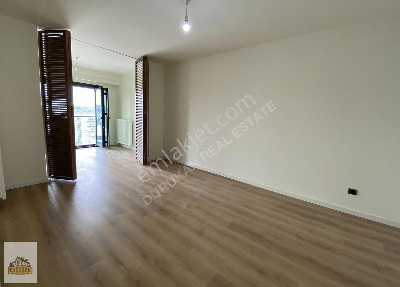 Sarıyer Huzur Satılık Daire Avangart İstanbul 2+1 Güncel Boş Satılık Daire / For Sale