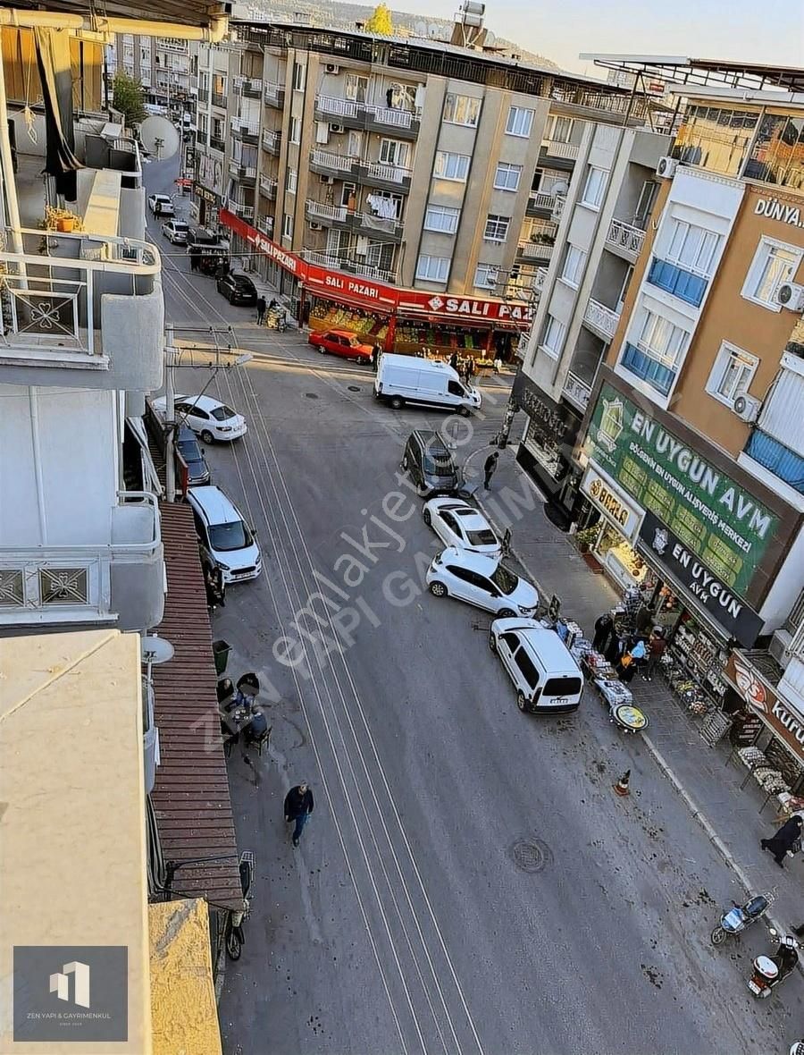 Buca Göksu Kiralık Daire Ana Cadde Üstü Ebeveyn Banyolu Fırsat Kiralık 3+1