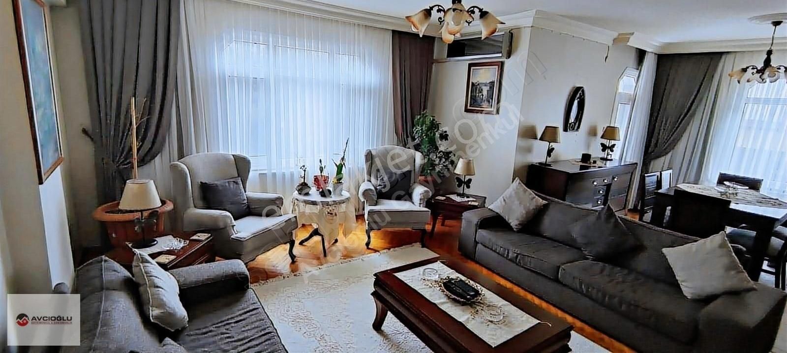 Büyükçekmece Fatih Satılık Daire FATİH MAHALLESİ, SAHİLE 2.SOKAK 150M2 ARAKAT SATILIK DAİRE