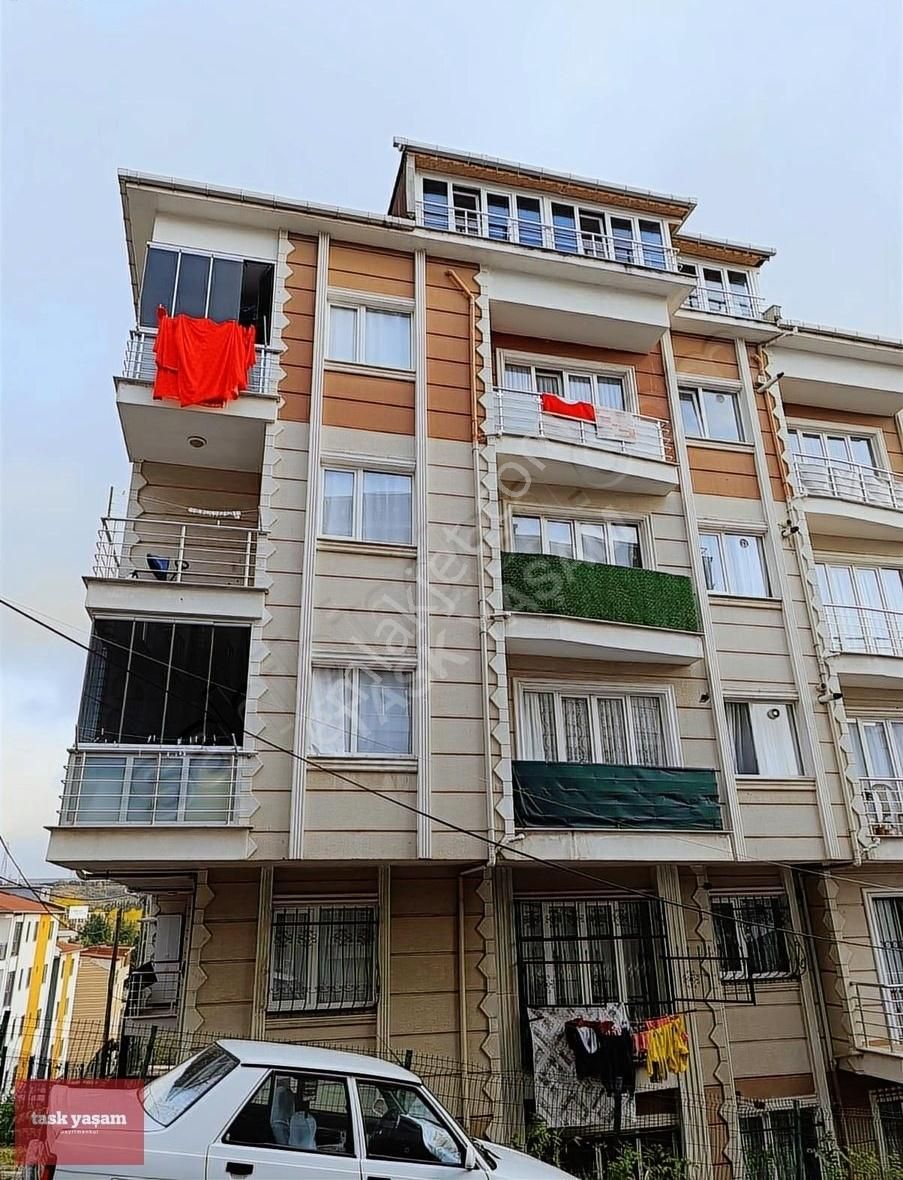 Tuzla Orta Satılık Daire Tuzla Orta Mahalle'de Satılık 4+2 Dublex Daire