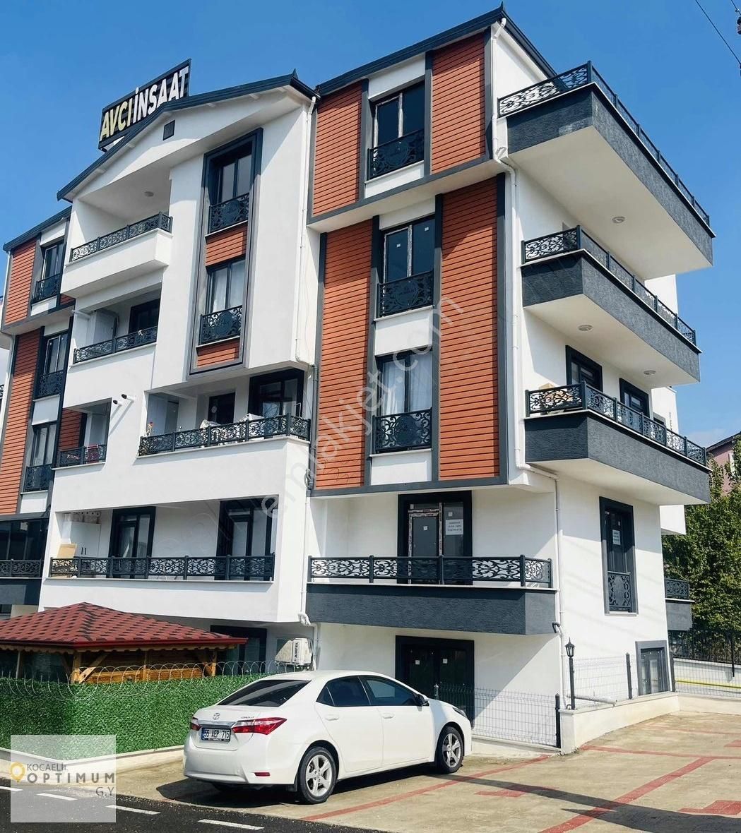 Başiskele Yeşilyurt Satılık Daire Optimum Gy'den Deniz Manzaralı 3+1 Çatı Dubleks Daire