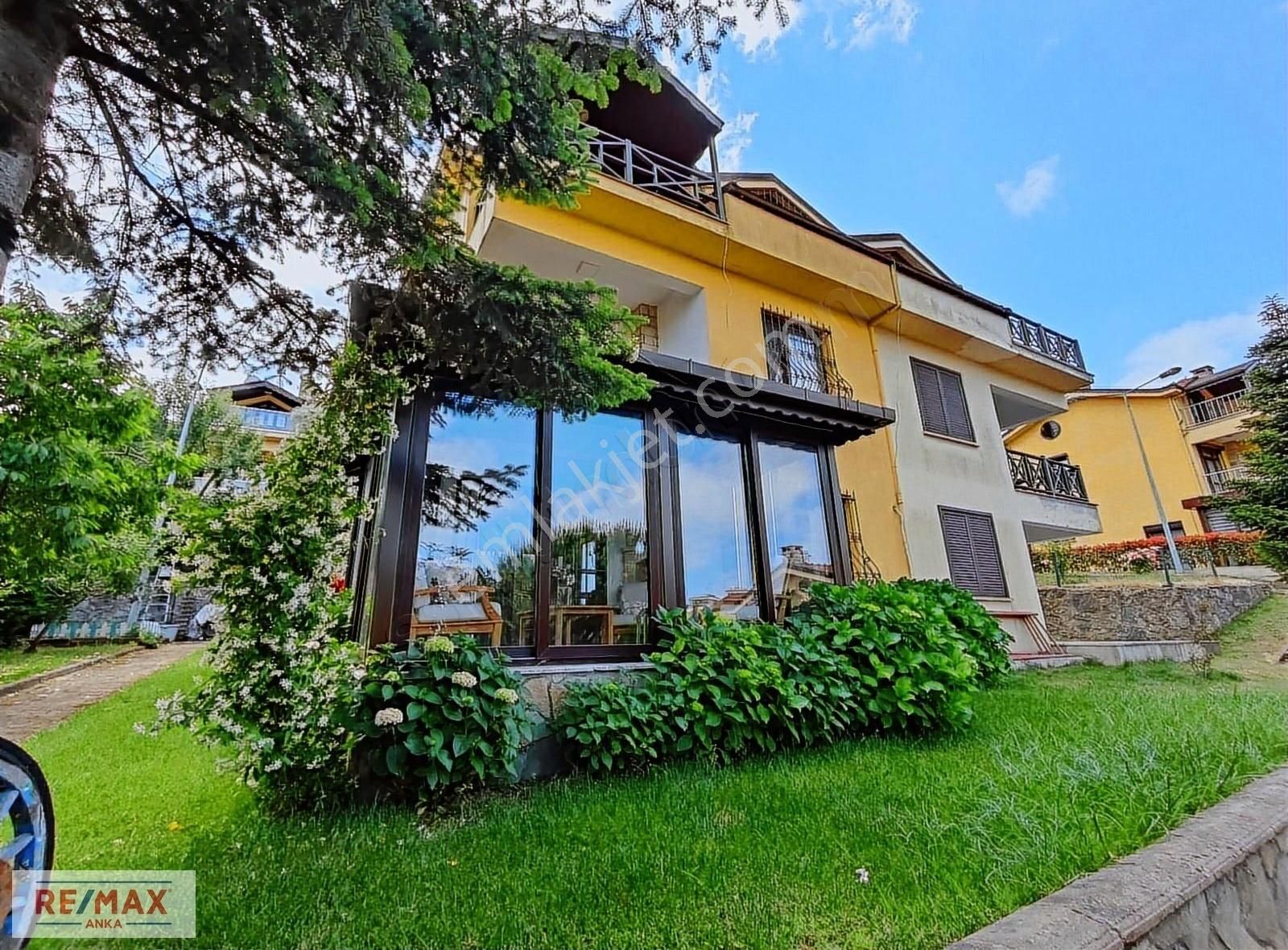 Şile Ahmetli Kiralık Villa Şile Meşrutiyet'de Nezih Site İçinde Kiralık Eşyalı Tripleks