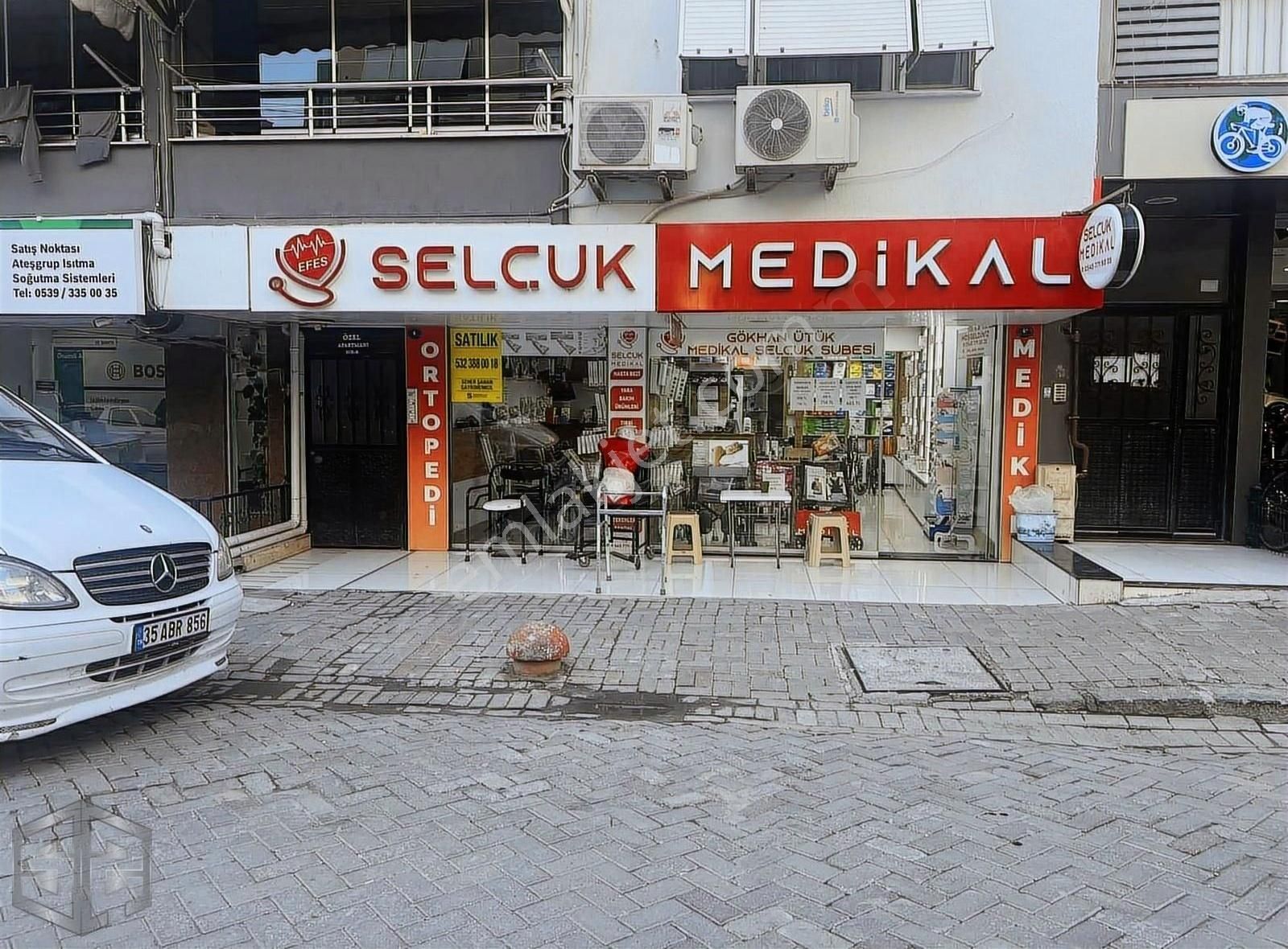 Selçuk Atatürk Satılık Dükkan & Mağaza İzmir Selçuk Merkezde Satılık Dükkan 75 M2 İki Tapul 80 M2