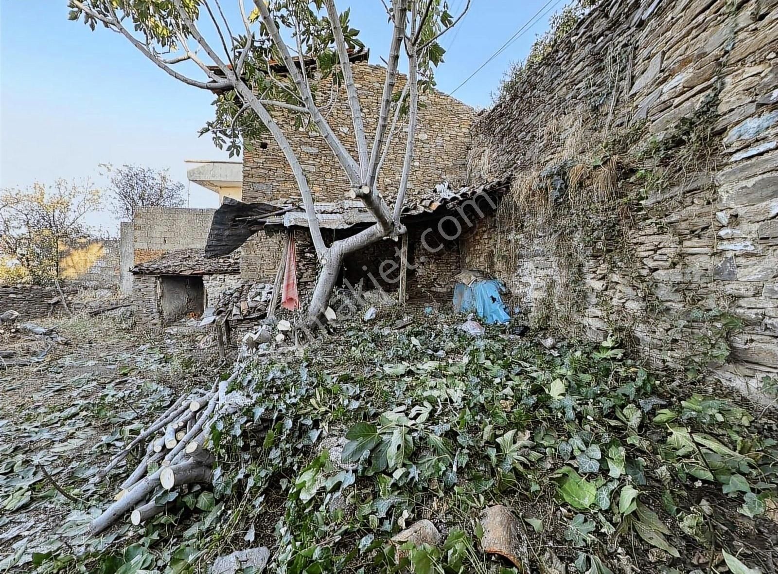 Pek Emlaktan Eşsiz Tire Manzaralı 342 M2 Satılık Müstakil Ev - Görsel 2