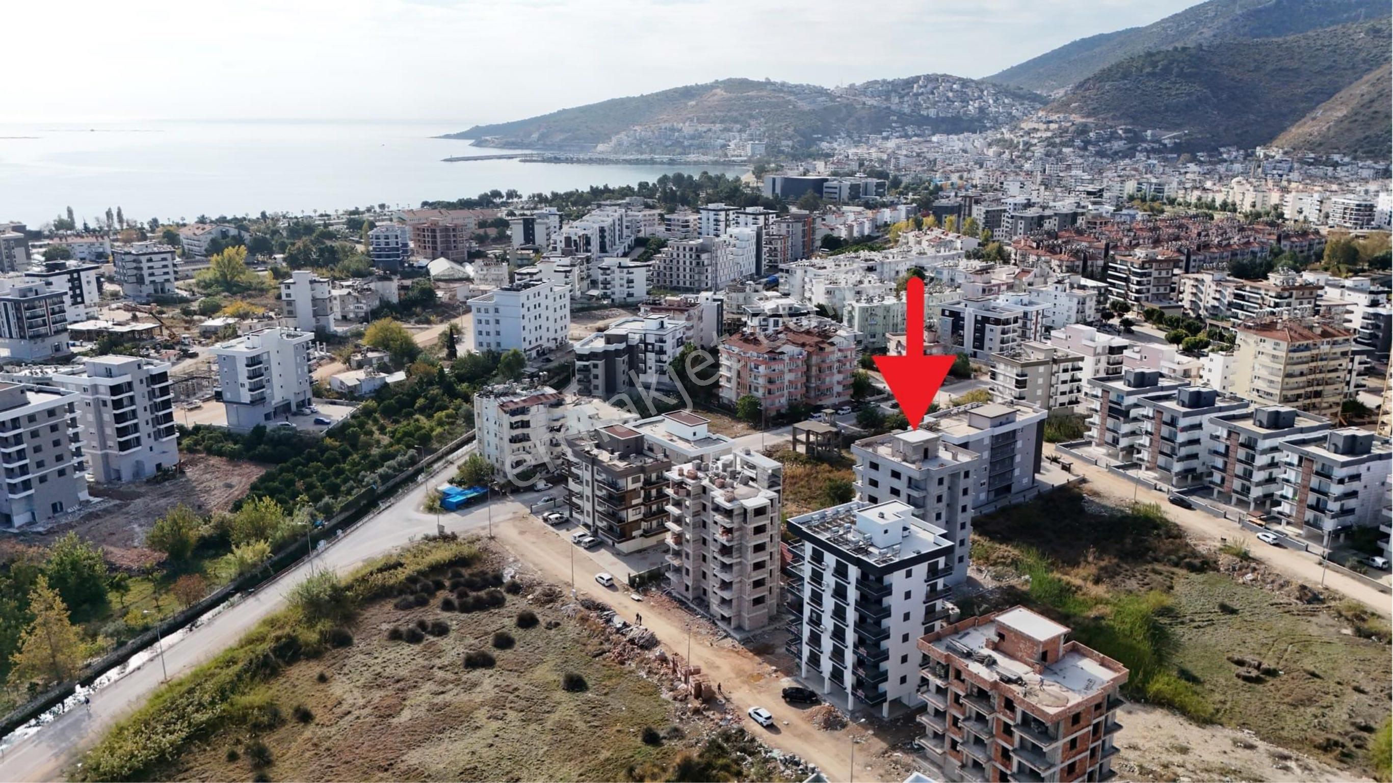 Finike Kum Satılık Daire Hastane Arkasında Site İçi 1+1 Lüks Satılık 6.kat Daire