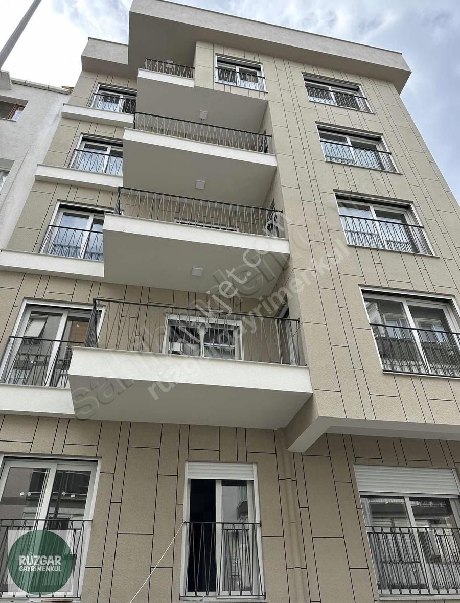 Karşıyaka Aksoy Satılık Daire Aksoy Çamlık Yakını_3+1_160m2_karanlık Oda Yok_dublex_daire