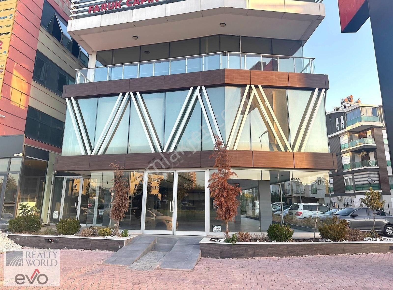 Kepez Düdenbaşı Kiralık Ofis Ali Kartal'dan Havalimanı Yolunda Kiralık Plaza Katı