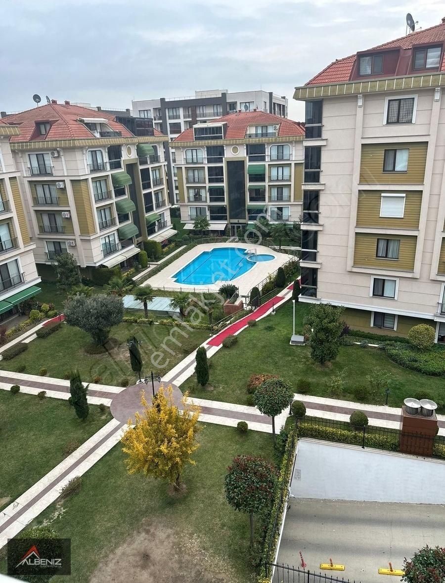 Beylikdüzü Adnan Kahveci Satılık Daire Adnan Kahvecide Kapalı Pazara Yakın Satılık Arakat 3+1 175m2