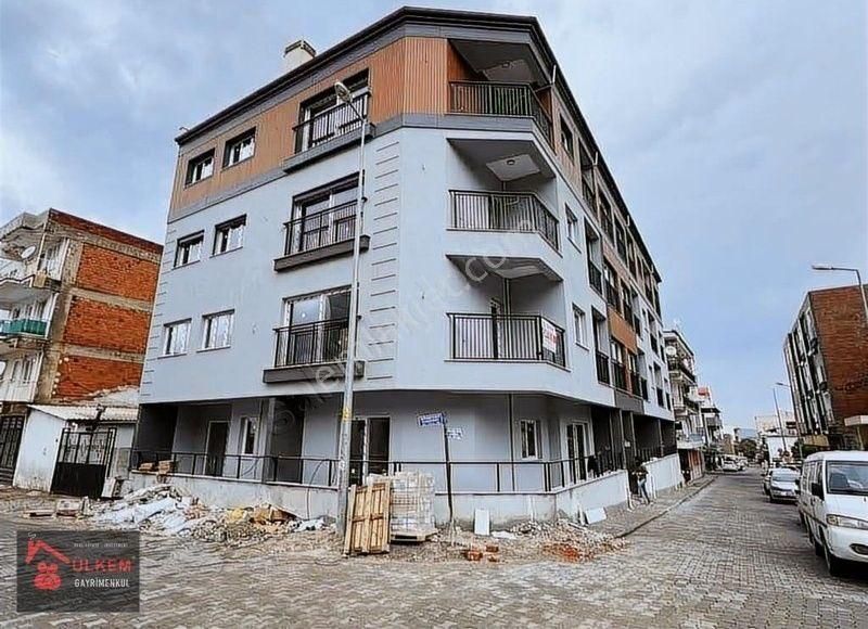 Kuşadası Davutlar Satılık Daire Kuşadası Satılık Sıfır 2+1 Arakat Ebevyn Banyolu Lüks Daire