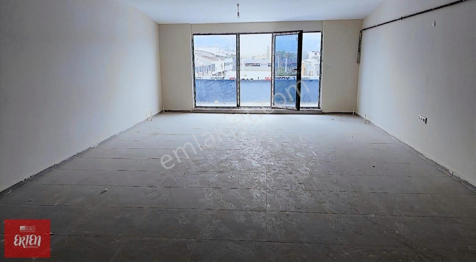 Nilüfer Alaaddinbey Kiralık İşhanı Katı Rw Erten'den Nilüfer Alaadtinbey'de Zer 7 Plaza'da Teraslı Ofis