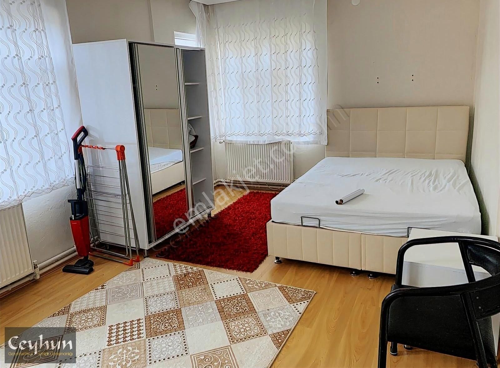 Tokat Merkez Kümbet Kiralık Daire Novada Avm Ve Jandarmaya 5dk Mesafede Balkonlu Ön Cephede Eşyalı