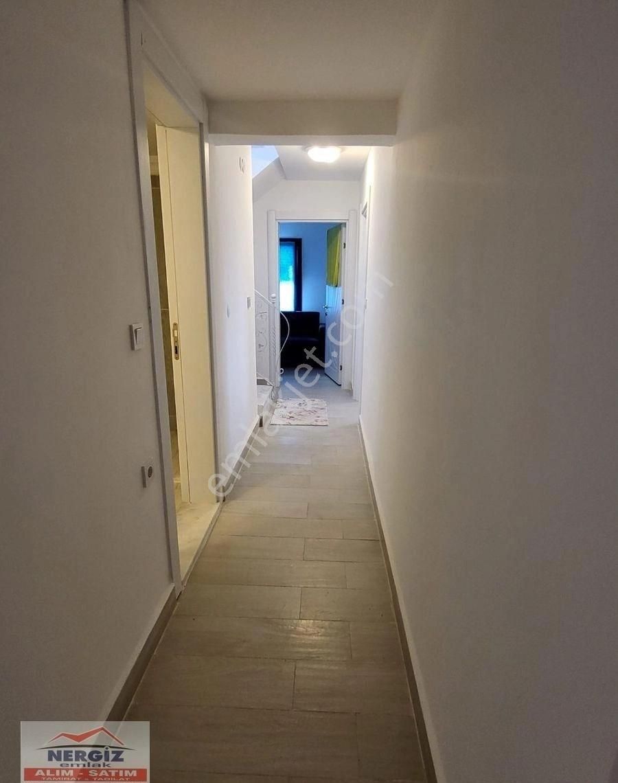 Günbatımı Sitesinde Özel Köşe Otoparklı Satılık Villa - Görsel 19