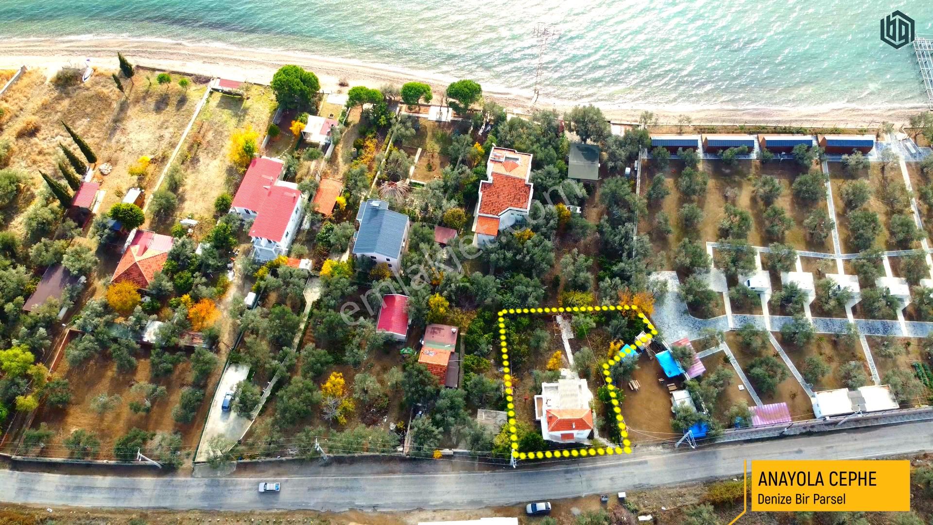 Ahmetçe Köyünde Sahilde Denize 1 Parsel 3 Katlı Ev Ve Zeytinlik - Görsel 4