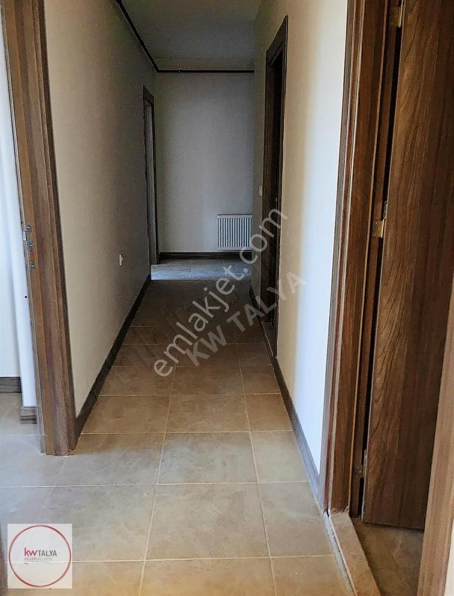 Serik Yukarıkocayatak Kiralık Daire Ahmet Özkan^dan Toki Evlerinde Ara Kat Site İçi 2+1 Köşe Daire