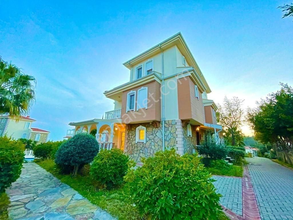 Antalya Alanya Satılık Köşk Alanya İncekum 3+1 Ful Deniz Manzaralı Özel Bahçeli Satılık Villa