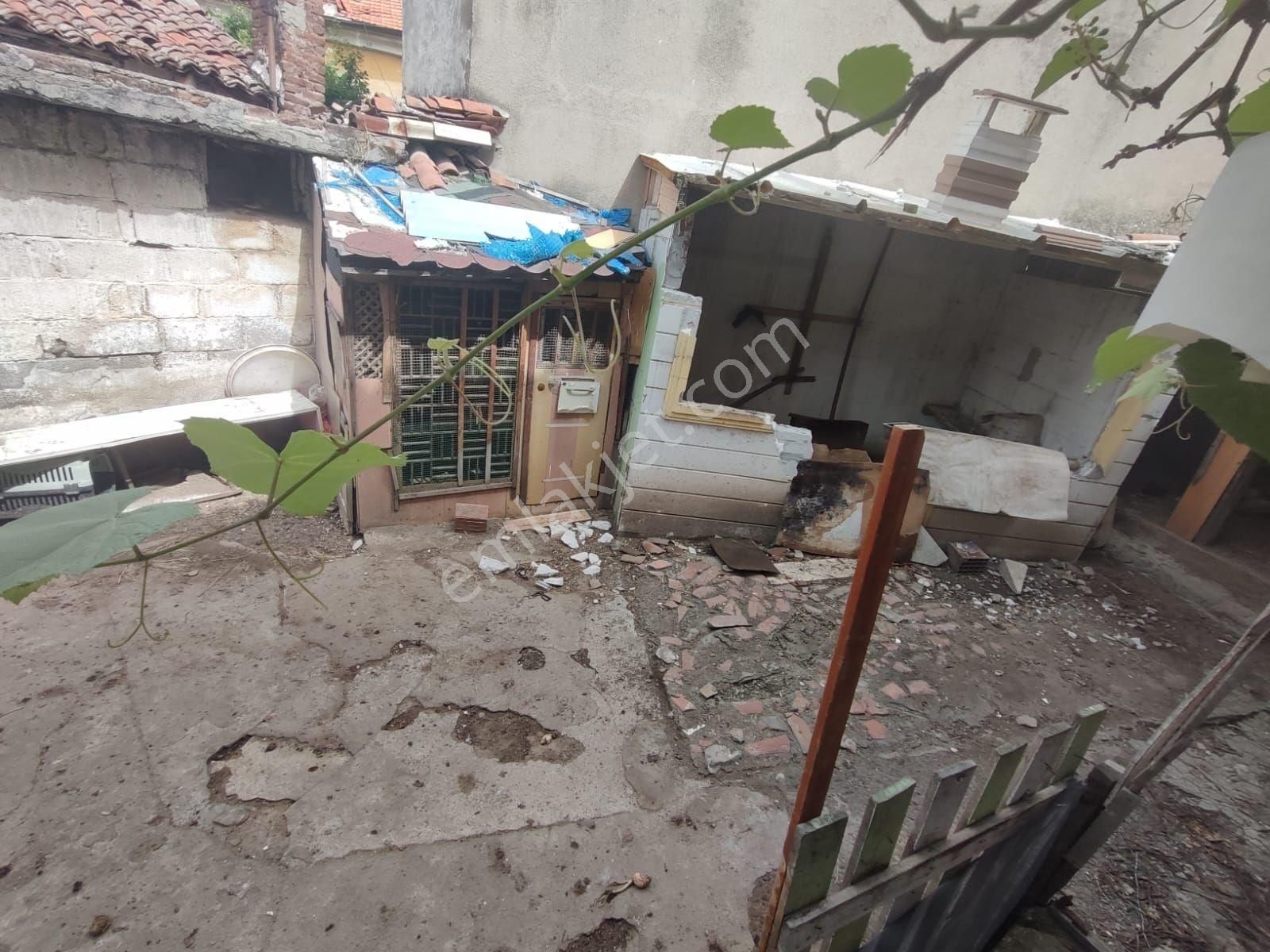 Edremit Merkeze Yakın İçinde 3 Adet Müstakil Ev Olan Satilik Arsa - Görsel 24