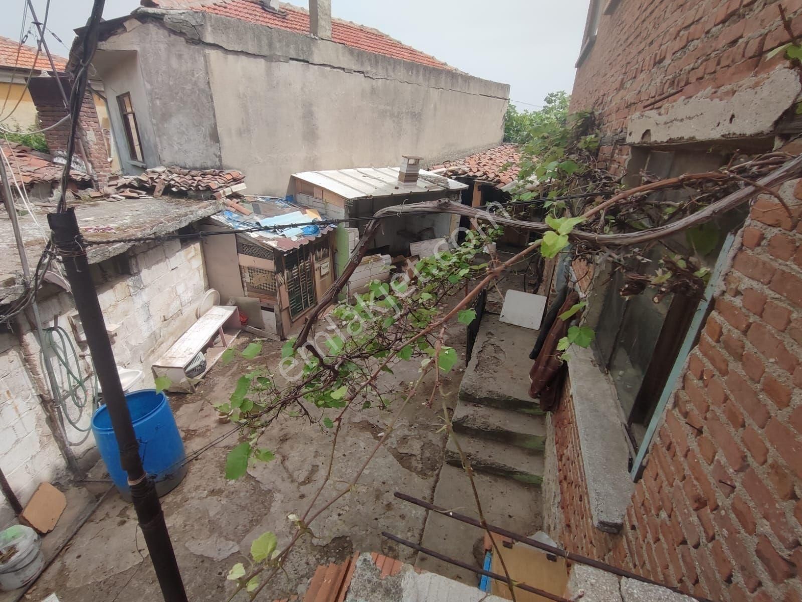 Edremit Merkeze Yakın İçinde 3 Adet Müstakil Ev Olan Satilik Arsa - Görsel 15