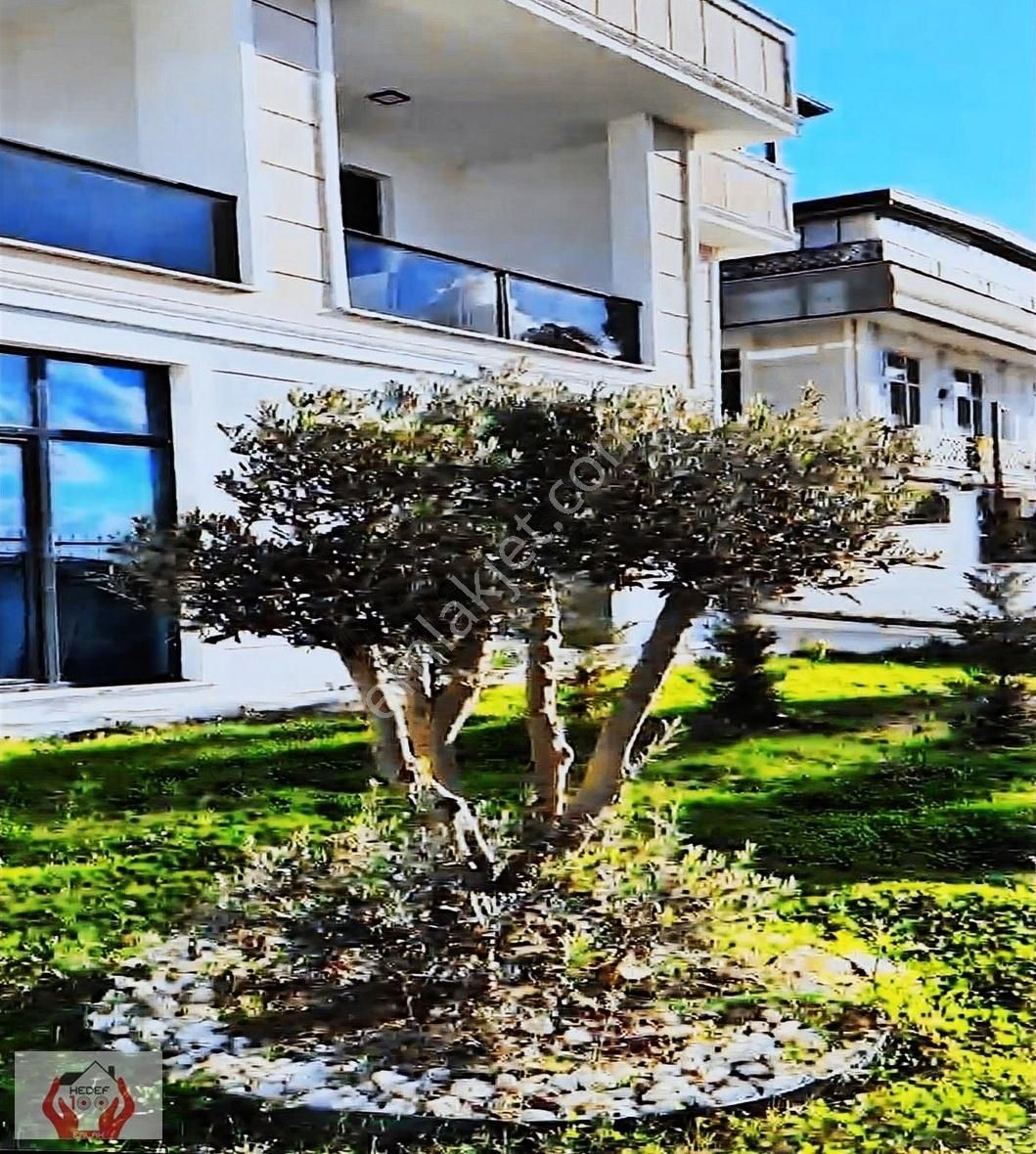 Büyükçekmece Cumhuriyet Satılık Daire Büyükçekmece ''deniz Manzaralı 4+2 Kat Mülkiyetli '' İkiz Villa