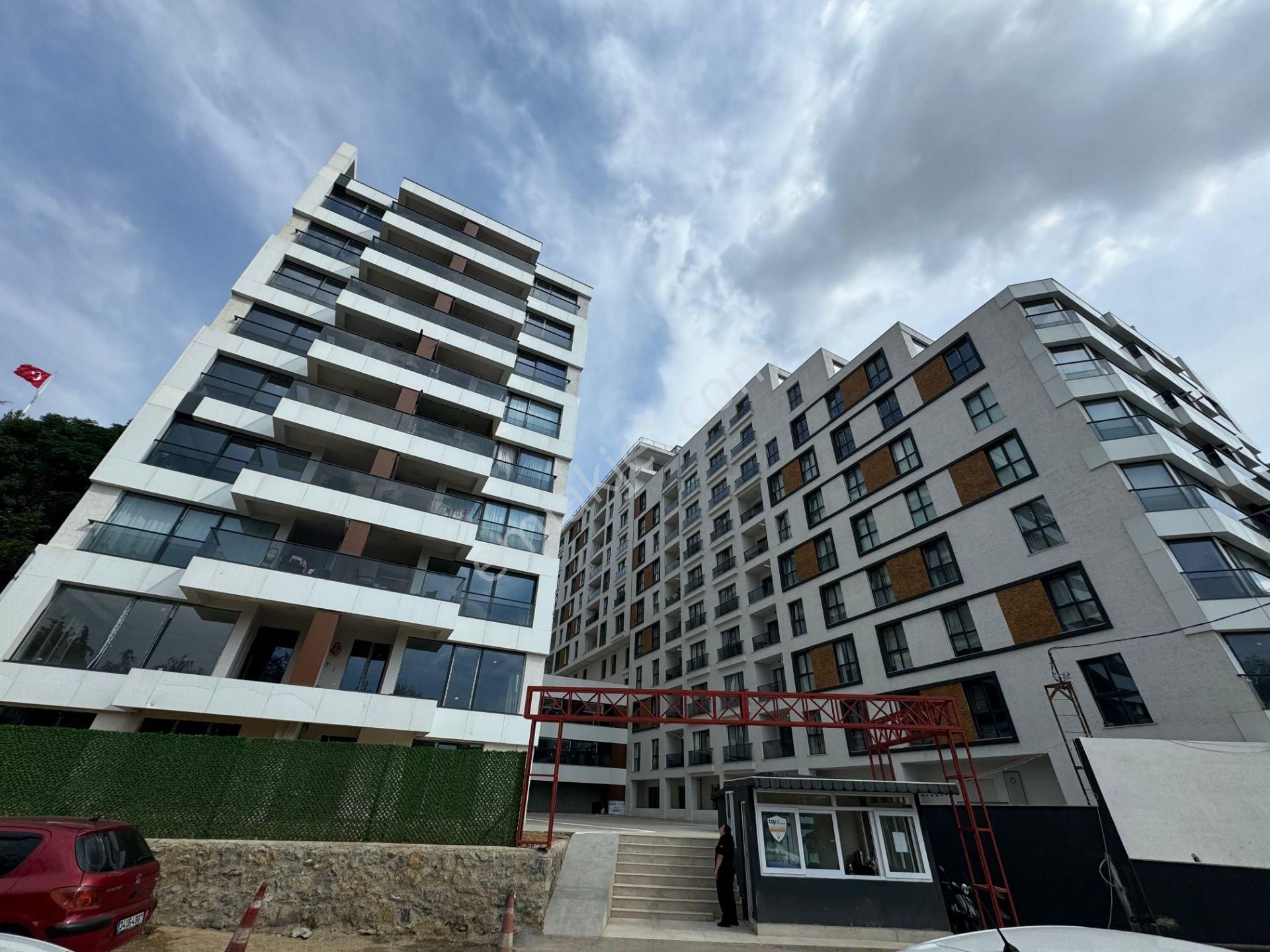 Pendik Dumlupınar Satılık Daire Dönüşüm'den Proje Oksijen Park Sitesi'nde Manzaralı 1+1 Satılık