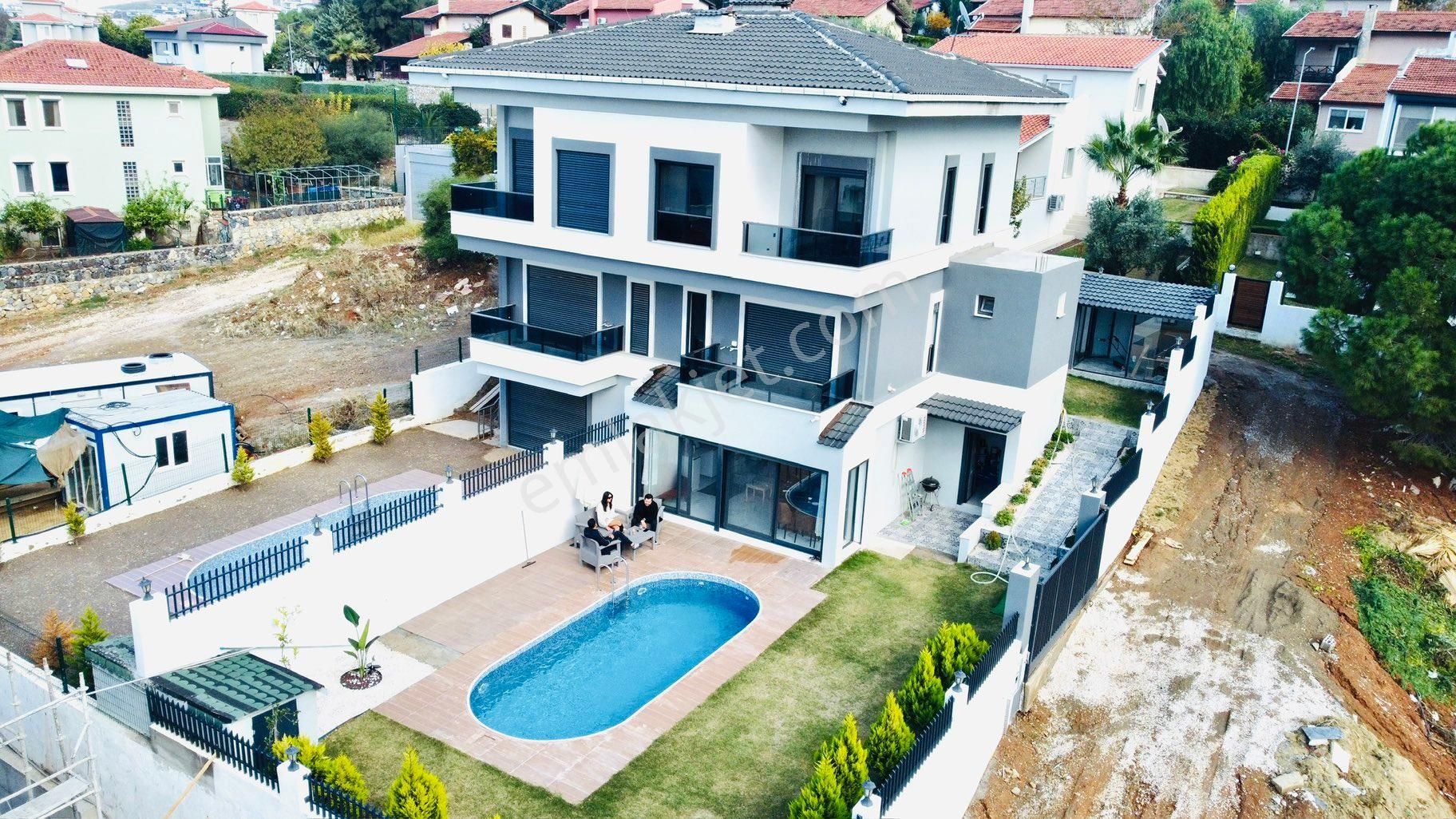 Güzelbahçe Yelki Satılık Villa Güzelbahçe Yelki’de Satılık 4+1 Havuzlu Villa