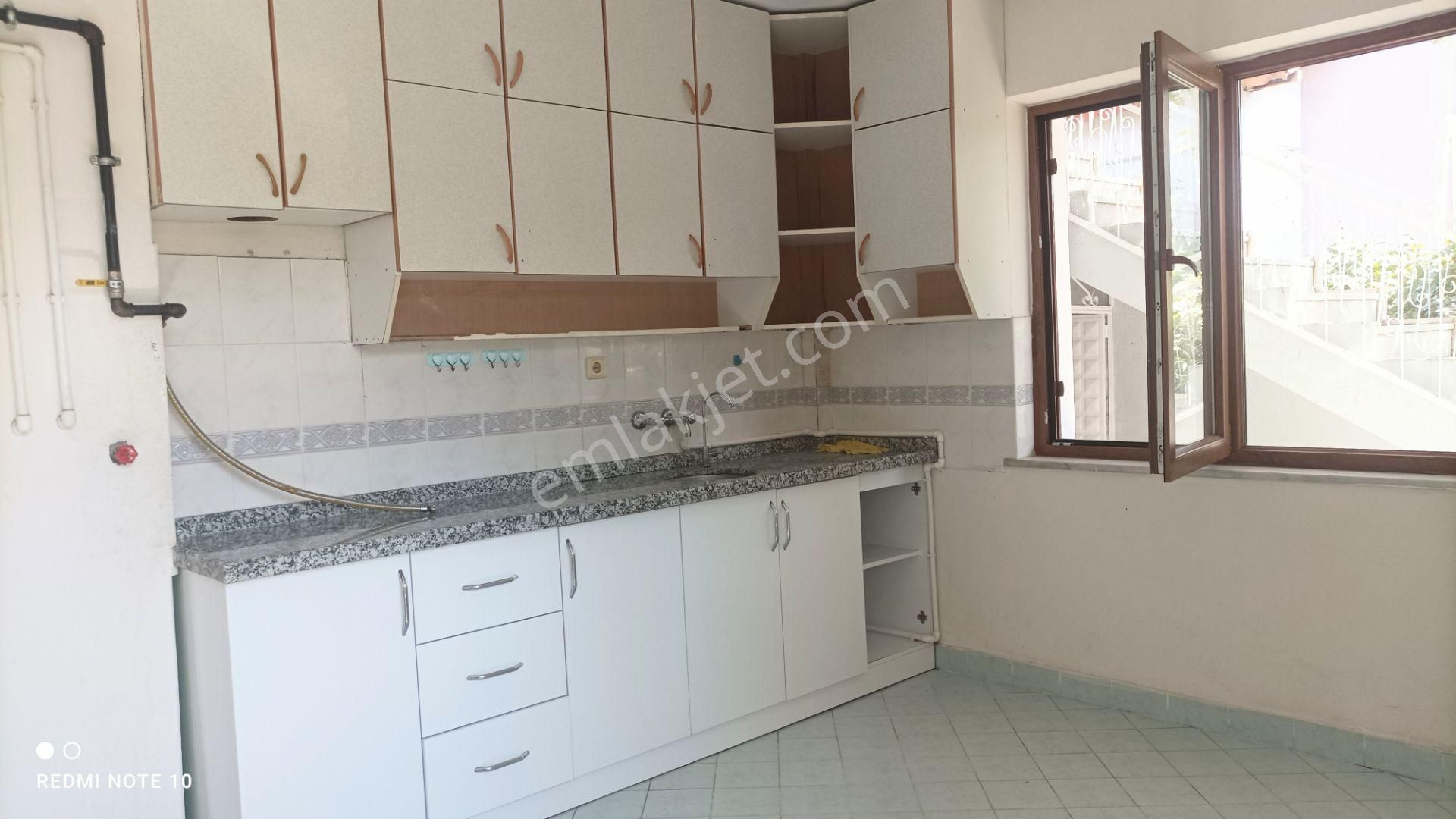 Osmancık Koyunbaba Kiralık Daire Osmancıkta Kouynbaba Mah.balkonlu Bahçe İçerisindeat 3+1 Yüksek Giriş