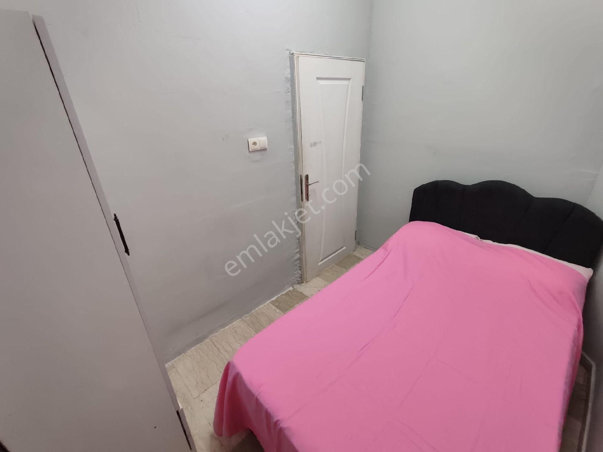 Adana Çukurova Eşyalı Kiralık Daire Yine Çetinkaya Civarı Eşyalı Daire 1+1