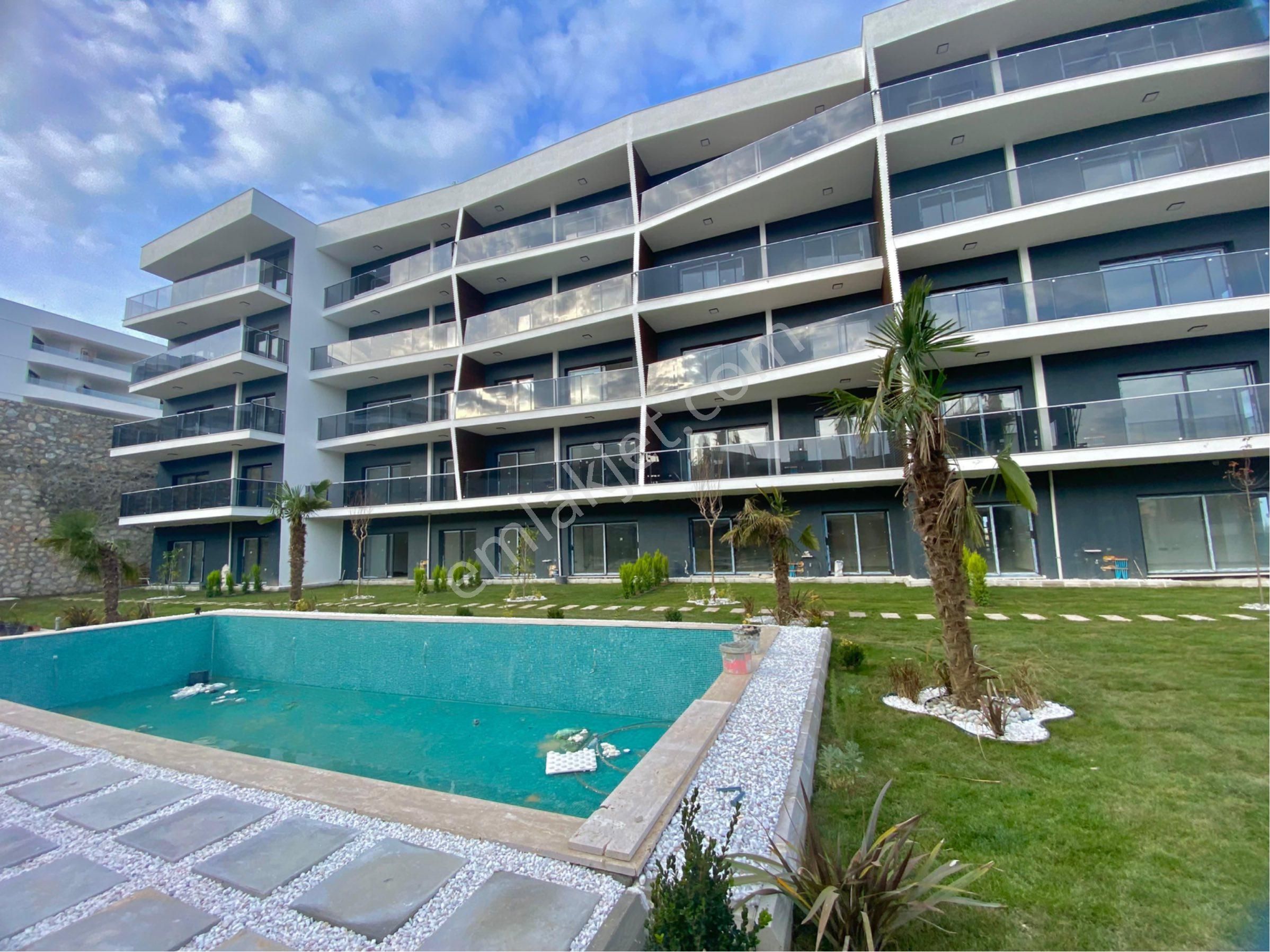 Kuşadasında Havuzlu Site İçerisinde Geniş Kullanımlı 1+1 Sıfır Daire Acil Satılık - Görsel 23